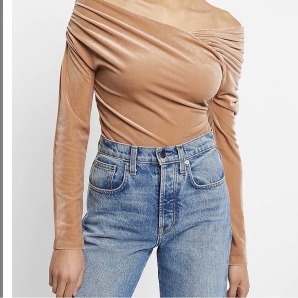 NWT Express Body Contour Velvet Off the Shoulder Bodysuit - size Medium - Picture 4 of 10